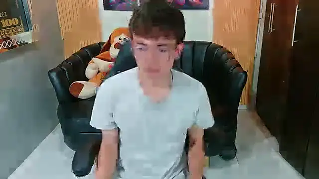 Snapshot of Dominic_Carmine chatting on 18, 10, 2025 Dominic Carmine online show from 18, 10, 2025