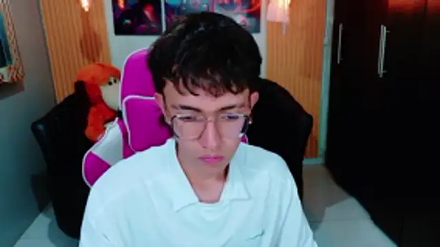 Snapshot of Dominic_Carmine chatting on 4, 11, 2025 Dominic Carmine online show from 4, 11, 2025