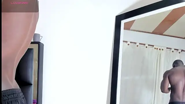 Snapshot of ArexBlakk chatting on 4, 10, 2025 ArexBlakk online show from 4, 10, 2025