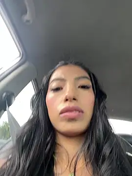 Tiffany Low online show from 17, 5, 2026