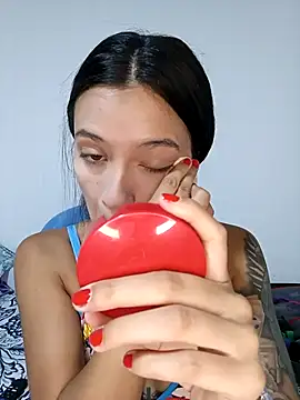 Snapshot of MiQeilaSweet chatting on 13, 1, 2026 MiQeilaSweet online show from 13, 1, 2026