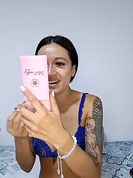 Snapshot of MiQeilaSweet chatting on 18, 2, 2026 MiQeilaSweet online show from 18, 2, 2026