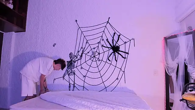 Snapshot of j_martony chatting on 22, 10, 2025 j martony online show from 22, 10, 2025