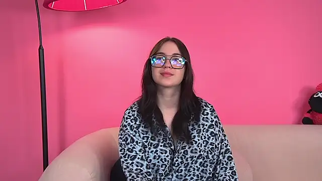 Snapshot of AnneAvery chatting on 18, 10, 2025 AnneAvery online show from 18, 10, 2025