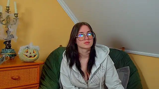 Snapshot of AnneAvery chatting on 31, 10, 2025 AnneAvery online show from 31, 10, 2025