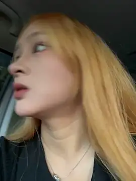 Snapshot of yuki_june chatting on 20, 10, 2025 yuki june online show from 20, 10, 2025