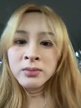 Snapshot of yuki_june chatting on 28, 10, 2025 yuki june online show from 28, 10, 2025