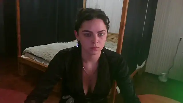 Snapshot of EthelsLover chatting on 15, 4, 2026 EthelsLover online show from 15, 4, 2026
