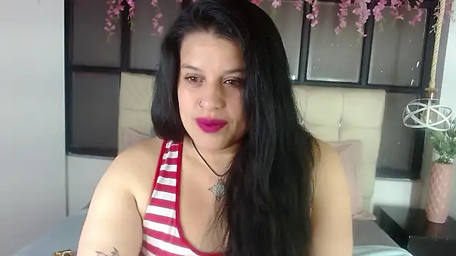 Snapshot of Andrea_secret_ chatting on 8, 1, 2026 Andrea secret online show from 8, 1, 2026