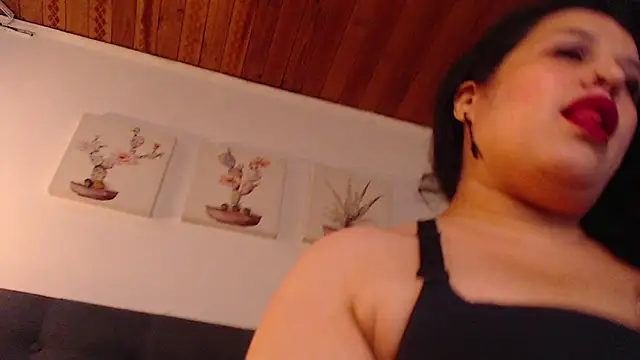 Andrea secret  online show from 6, 3, 2026