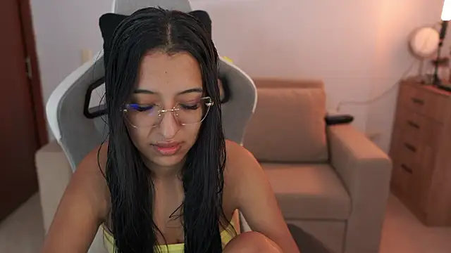 Snapshot of Valerygomez02 chatting on 10, 3, 2026 Valerygomez02 online show from 10, 3, 2026