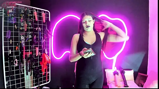 Snapshot of Mistress_Megan_BDSM chatting on 25, 10, 2025 Mistress Megan BDSM online show from 25, 10, 2025