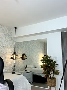 Snapshot of EMILIIA_RICHTER__ chatting on 29, 9, 2025 EMILIIA RICHTER   online show from 29, 9, 2025