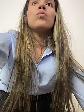 EMILIIA RICHTER   online show from 14, 5, 2026