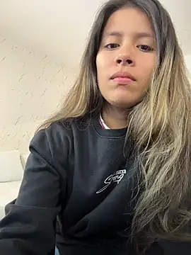 EMILIIA RICHTER   online show from 2, 8, 2026
