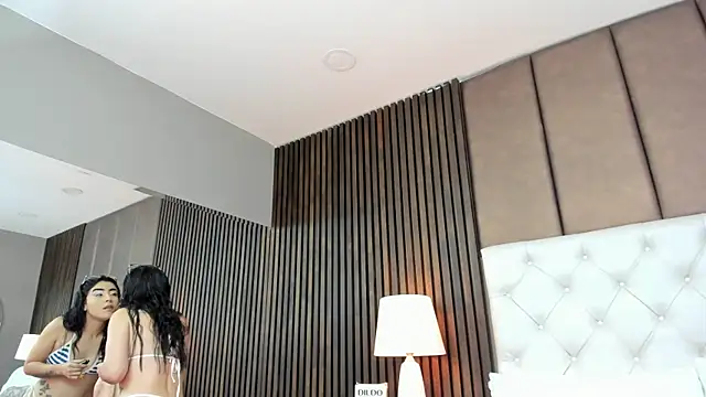 Snapshot of SamyySwet chatting on 27, 10, 2025 SamyySwet online show from 27, 10, 2025