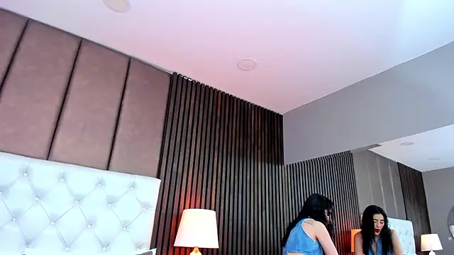 Snapshot of SamyySwet chatting on 11, 11, 2025 SamyySwet online show from 11, 11, 2025