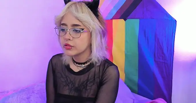 Snapshot of NekoWaifu chatting on 30, 9, 2025 NekoWaifu online show from 30, 9, 2025