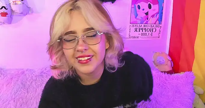 Snapshot of NekoWaifu chatting on 20, 10, 2025 NekoWaifu online show from 20, 10, 2025