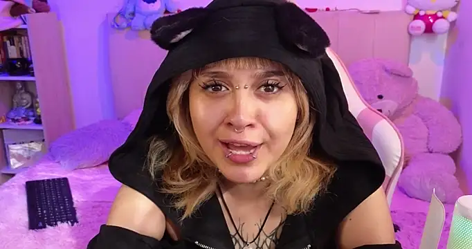 NekoWaifu online show from 1, 3, 2026