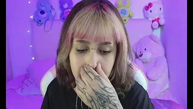 NekoWaifu online show from 13, 4, 2026