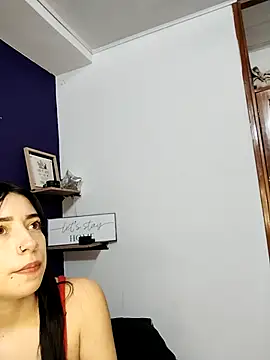 Snapshot of SarayGray chatting on 26, 9, 2025 SarayGray online show from 26, 9, 2025