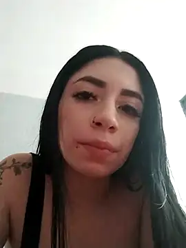 Snapshot of SarayGray chatting on 24, 10, 2025 SarayGray online show from 24, 10, 2025