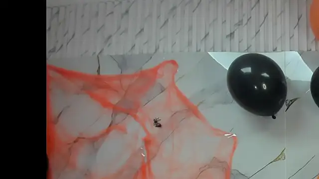 Snapshot of Isabella_Blondetf chatting on 28, 10, 2025 Isabella Blondetf online show from 28, 10, 2025