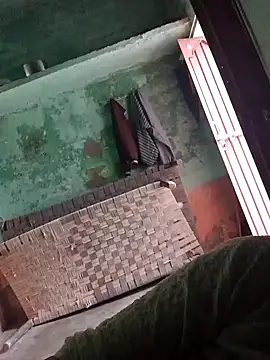 Snapshot of annu_000 chatting on 4, 10, 2025 annu 000 online show from 4, 10, 2025