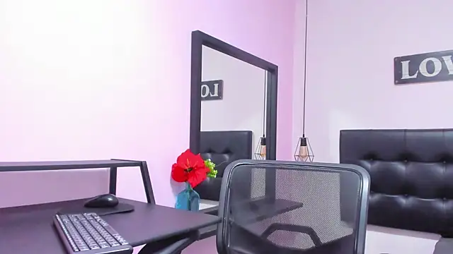 Snapshot of Zaira-Black chatting on 1, 10, 2025 Zaira-Black online show from 1, 10, 2025