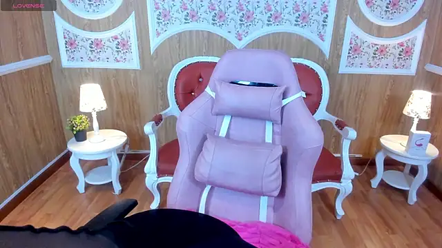 Snapshot of KonnyDesire chatting on 19, 10, 2025 KonnyDesire online show from 19, 10, 2025