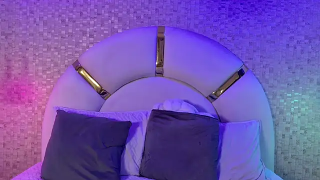 Snapshot of paulina_cano chatting on 18, 9, 2025 paulina cano online show from 18, 9, 2025