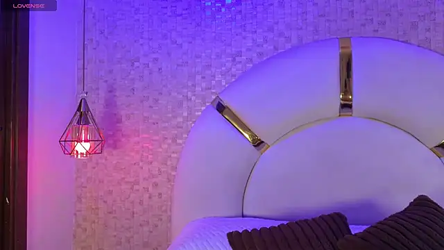 Snapshot of paulina_cano chatting on 14, 10, 2025 paulina cano online show from 14, 10, 2025