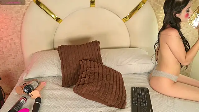 Snapshot of paulina_cano chatting on 23, 10, 2025 paulina cano online show from 23, 10, 2025