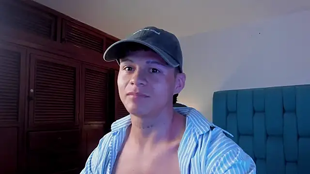 Snapshot of Emiliano_Fire chatting on 15, 9, 2025 Emiliano Fire online show from 15, 9, 2025