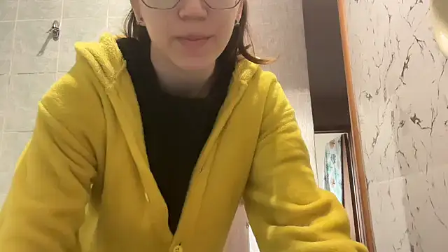 Snapshot of MargarettNewbie chatting on 30, 9, 2025 MargarettNewbie online show from 30, 9, 2025