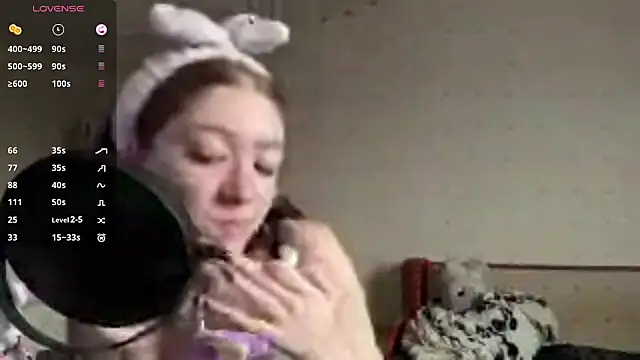 Snapshot of MargarettNewbie chatting on 1, 11, 2025 MargarettNewbie online show from 1, 11, 2025