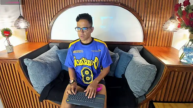 Snapshot of JacobDraven chatting on 6, 11, 2025 JacobDraven online show from 6, 11, 2025