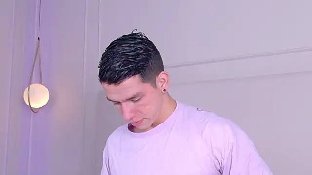 Snapshot of ZaneDawson chatting on 9, 10, 2025 ZaneDawson online show from 9, 10, 2025