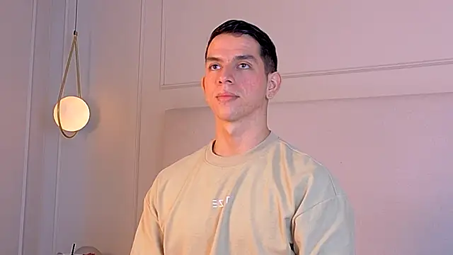 Snapshot of ZaneDawson chatting on 21, 10, 2025 ZaneDawson online show from 21, 10, 2025