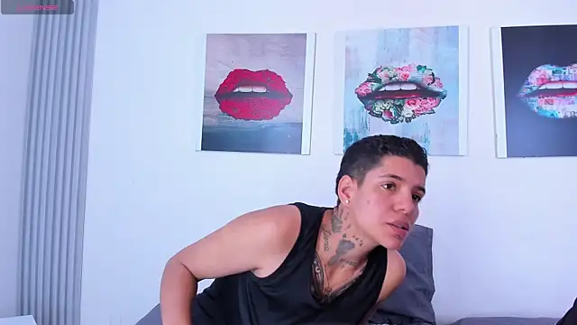 Girls inlove online show from 7, 10, 2025