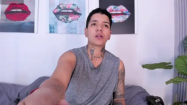 Girls inlove online show from 9, 10, 2025