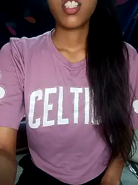 Snapshot of reetika6375 chatting on 30, 9, 2025 reetika6375 online show from 30, 9, 2025