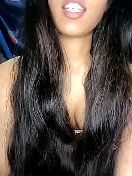 Snapshot of reetika6375 chatting on 1, 11, 2025 reetika6375 online show from 1, 11, 2025