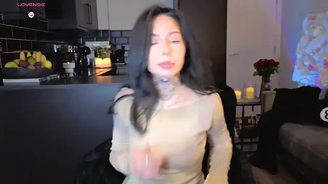 Snapshot of jeans-and-peach chatting on 28, 9, 2025 jeans-and-peach online show from 28, 9, 2025