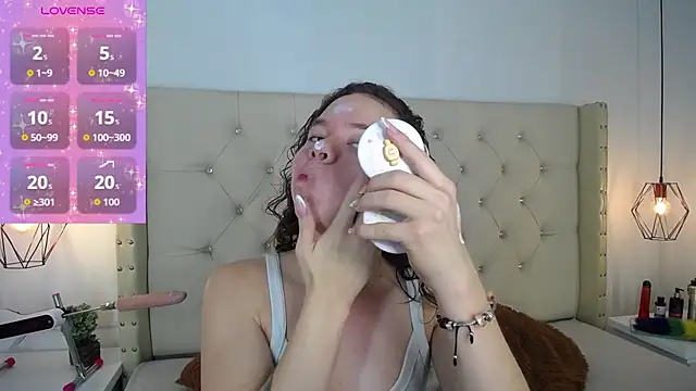 bycandy  online show from 3, 11, 2025