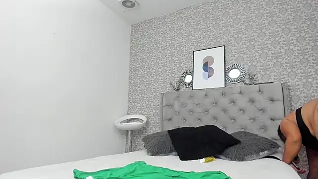 Snapshot of Hanna_Marshall_ chatting on 24, 9, 2025 Hanna Marshall online show from 24, 9, 2025