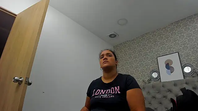 Snapshot of Hanna_Marshall_ chatting on 22, 10, 2025 Hanna Marshall online show from 22, 10, 2025