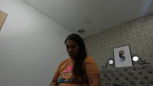 Snapshot of Hanna_Marshall_ chatting on 28, 10, 2025 Hanna Marshall online show from 28, 10, 2025