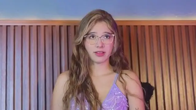 Snapshot of VictoriaSpark chatting on 27, 9, 2025 VictoriaSpark online show from 27, 9, 2025